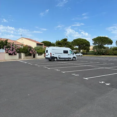 Sarah Secret Spot Parking 400m Rdc *